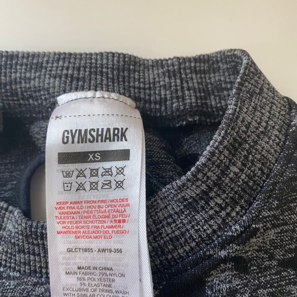 GYMSHARK adapt camo seamless long sleeve crop top - Picture 4 of 4